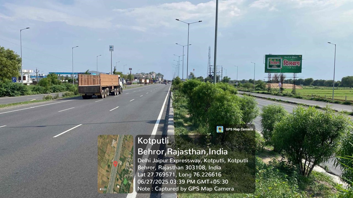 Hoarding image 120